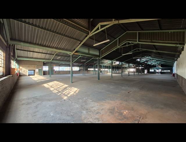 1,594M² FACTORY TO LET IN ANDERBOLT
